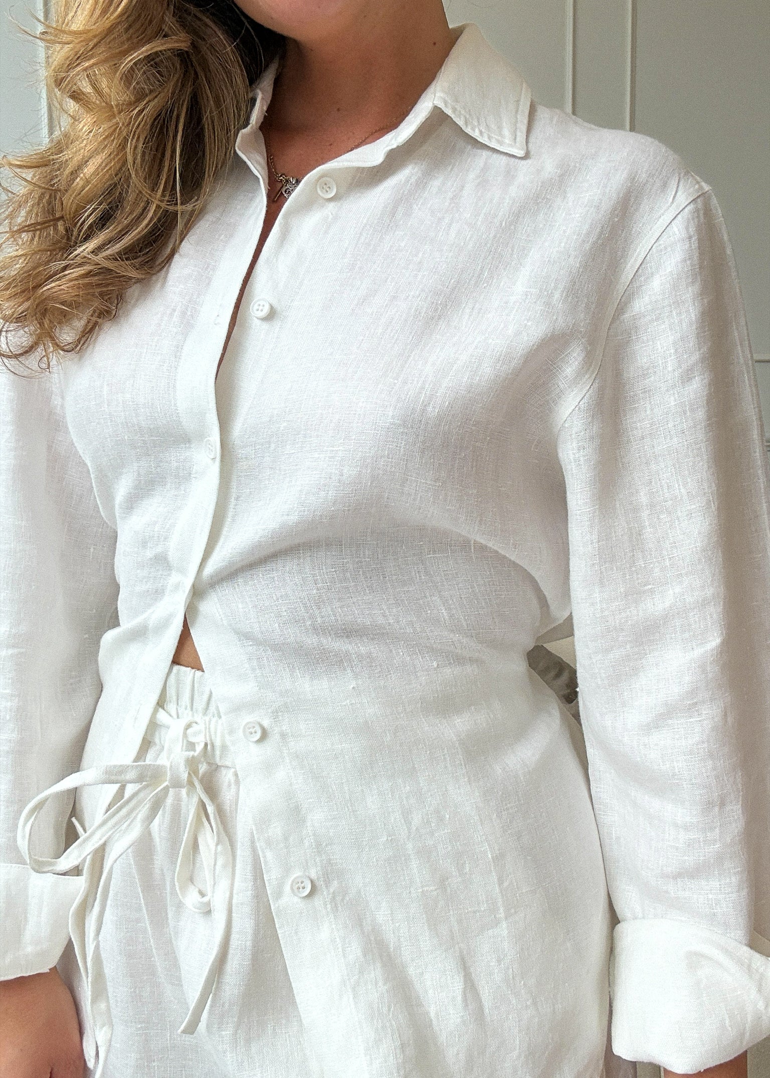 Como Collared Linen Shirt in Bianca | Olive & Oath